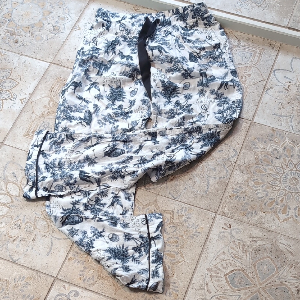 Victoria's Secret Animal Print Whimsical PJ Pants - Small NWOT